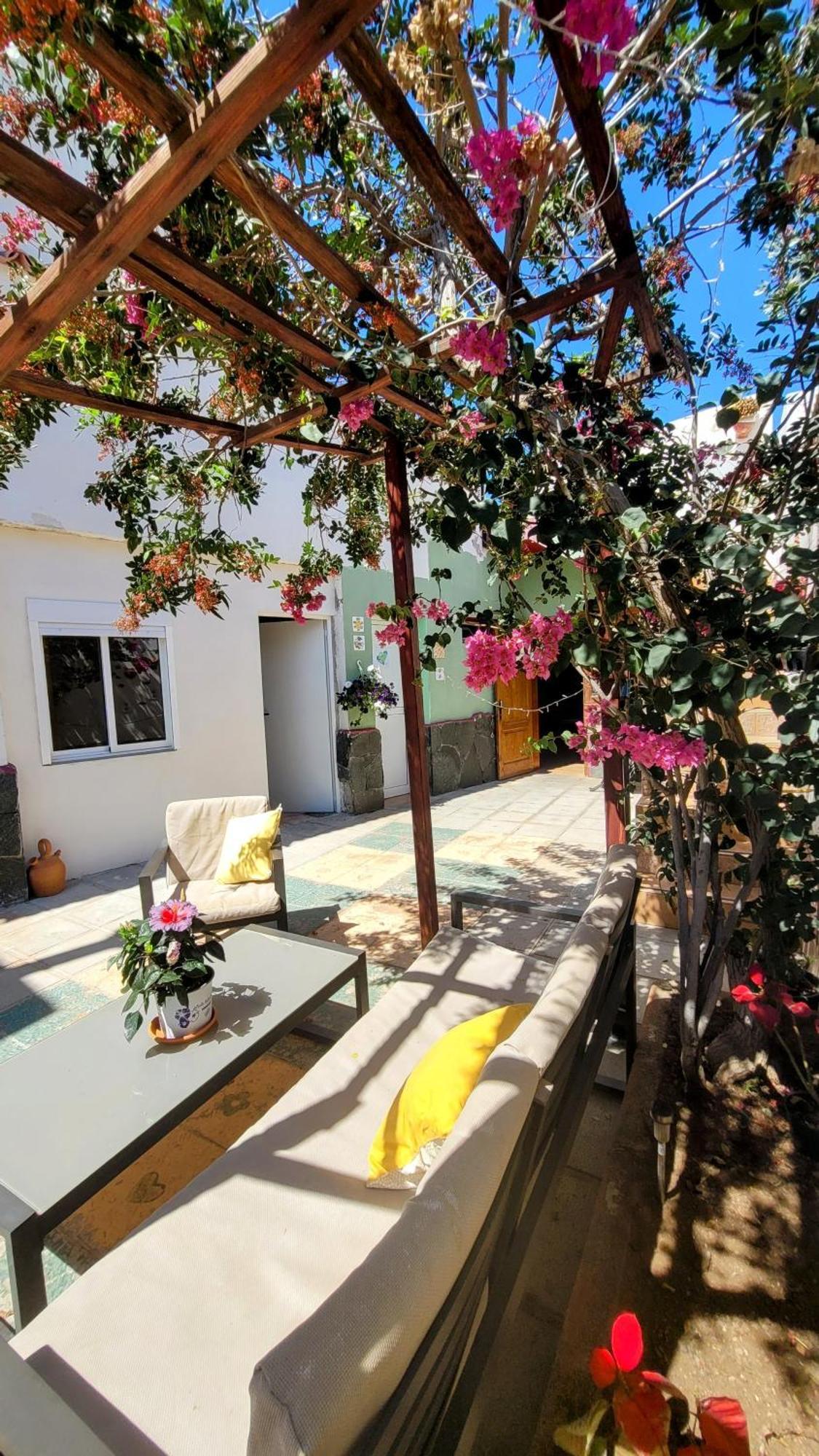 Eden Guesthouse Sardina Kültér fotó