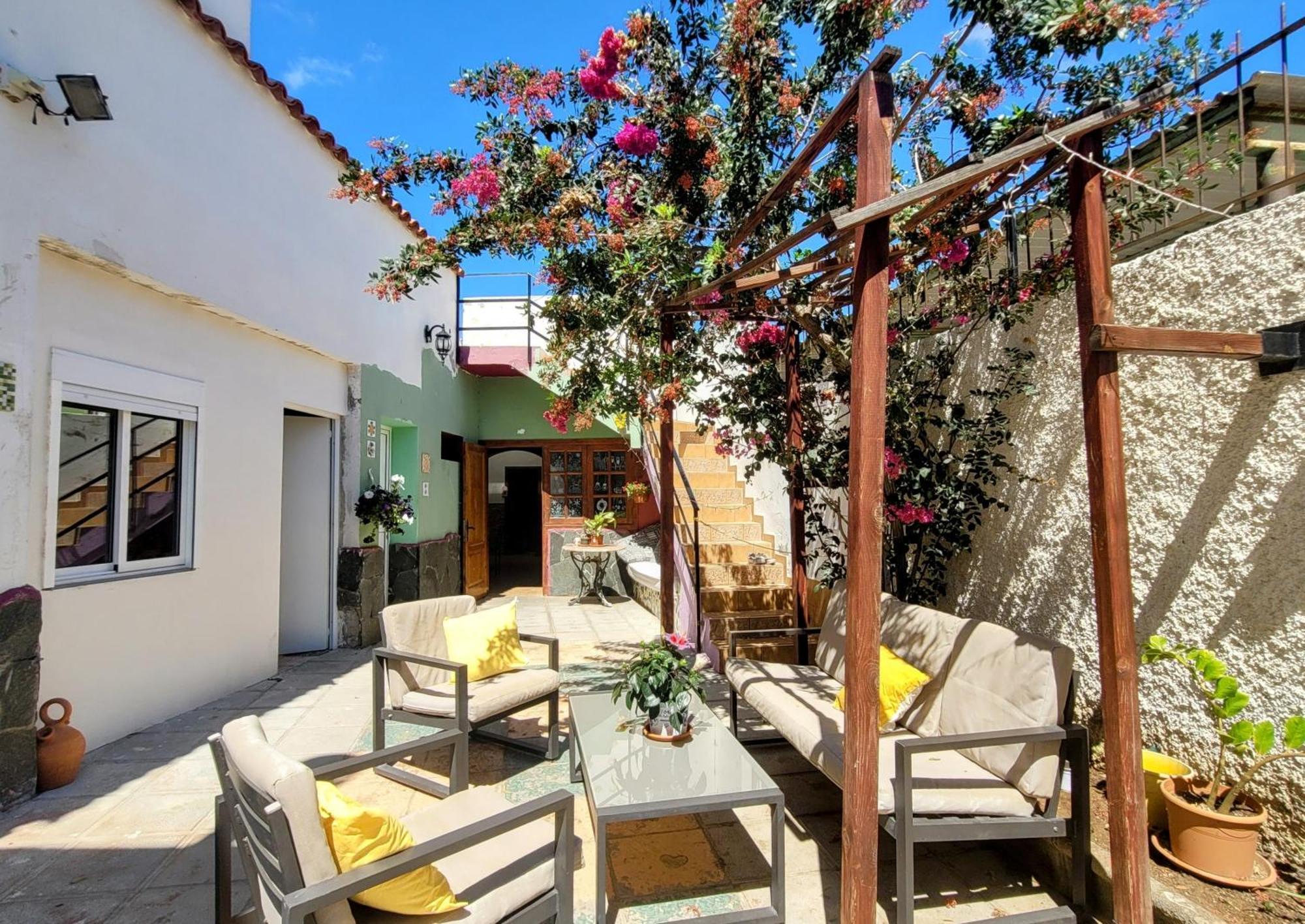 Eden Guesthouse Sardina Kültér fotó